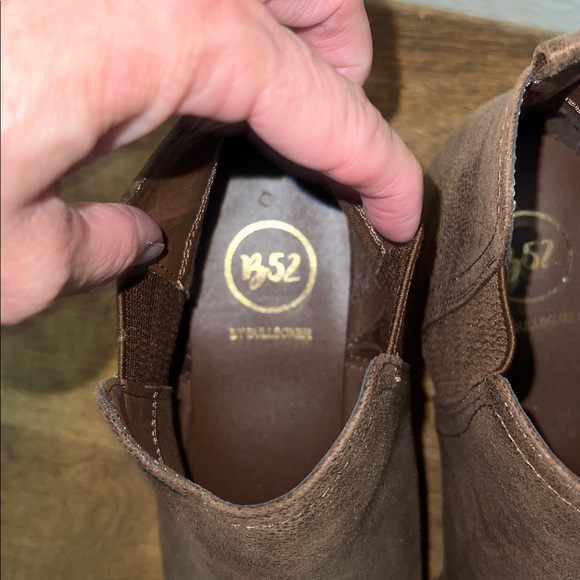 B52 by Bullboxer 9 ankle boots new nwob brown booties Hayden - Picture 3 of 5